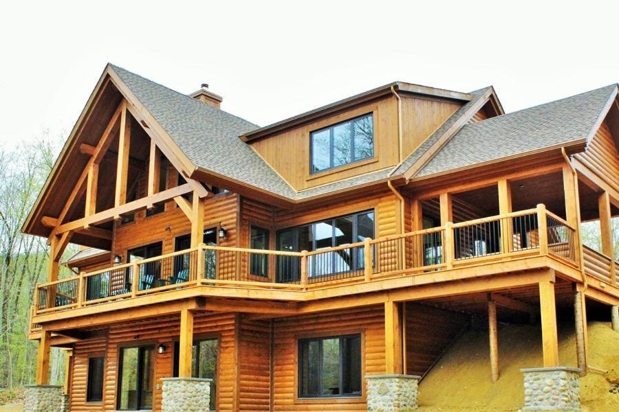 Kenauk Nature Hotel Montebello Exterior photo